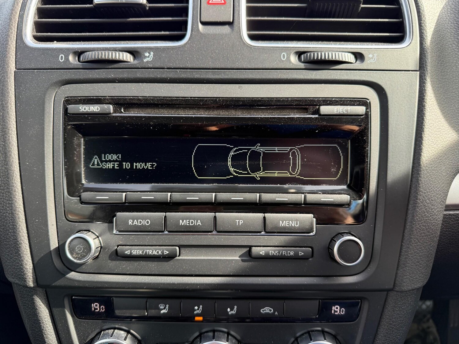Used Volkswagen Golf 2014 for sale - 76352175: Photo 24