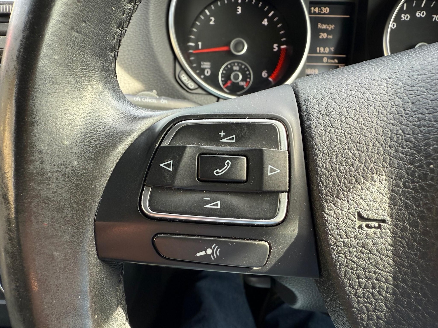 Used Volkswagen Golf 2014 for sale - 76352175: Photo 28
