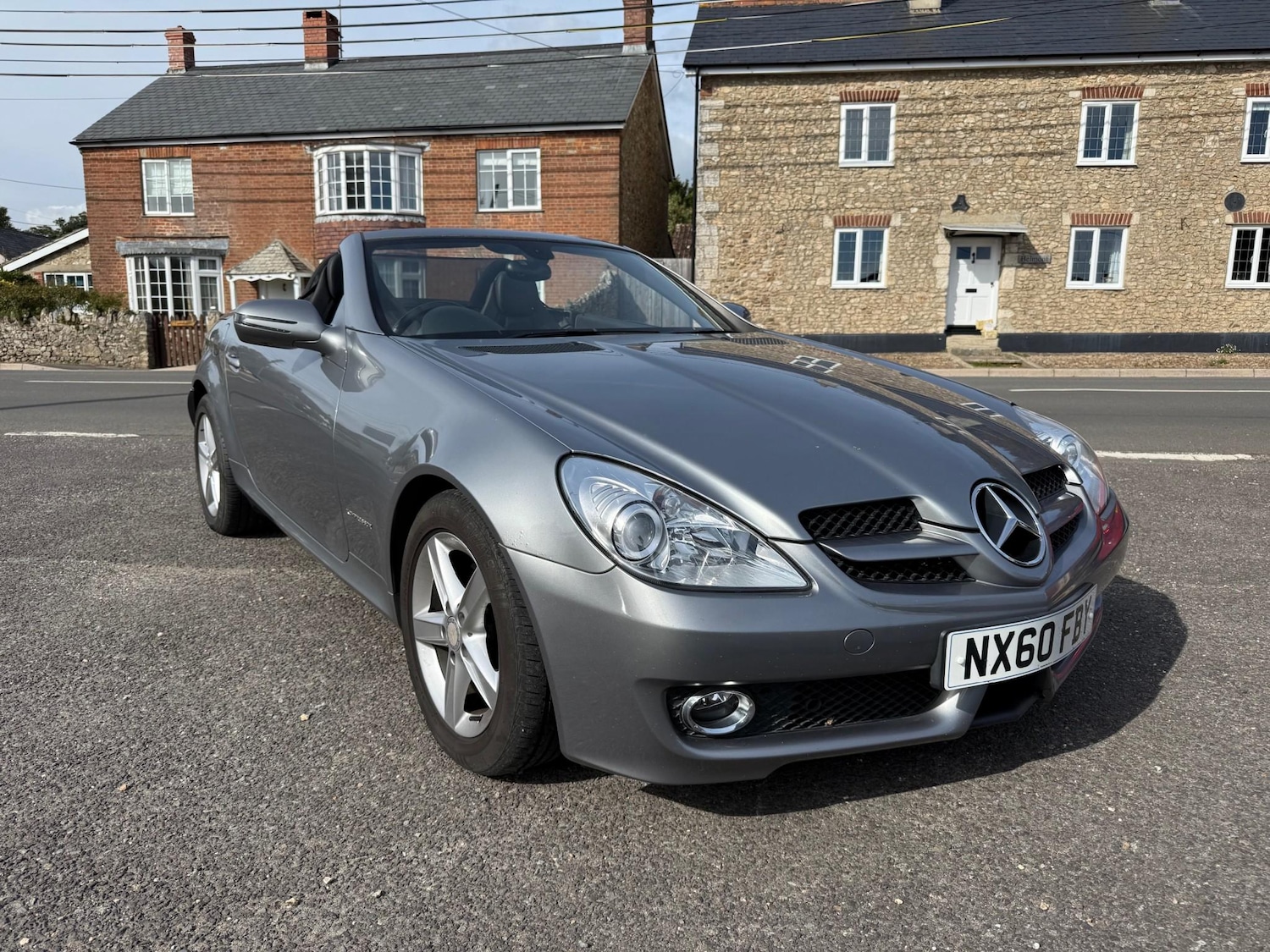 Used Mercedes-Benz SLK 2010 for sale - 76105164: Photo 1