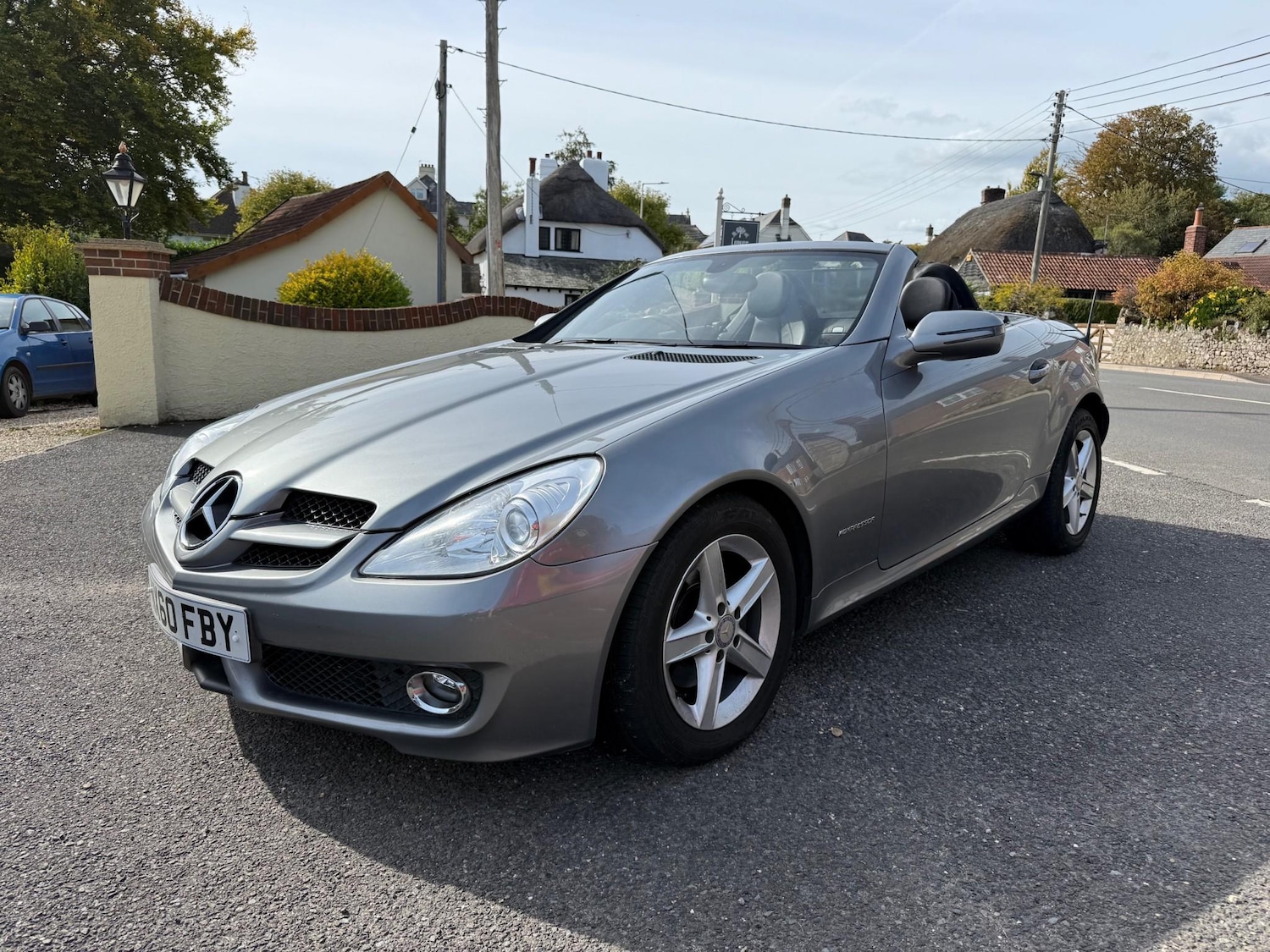 Used Mercedes-Benz SLK 2010 for sale - 76105164: Photo 4