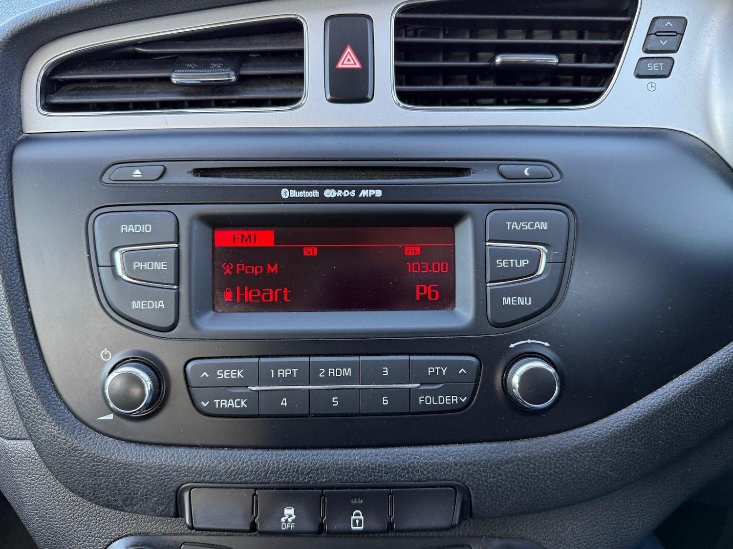 Used Kia Ceed 2013 for sale - 76312684: Photo 16
