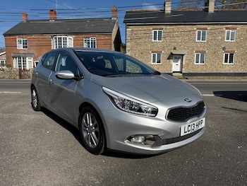 Used Kia Ceed 2013 for sale - 76061038: Photo