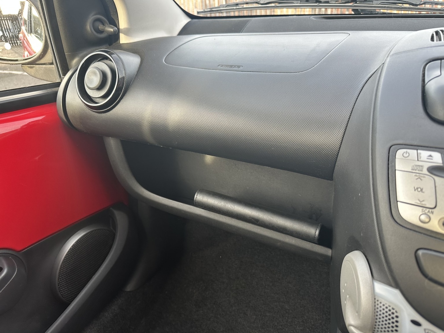 Used Toyota AYGO 2014 for sale - 77938178: Photo 13