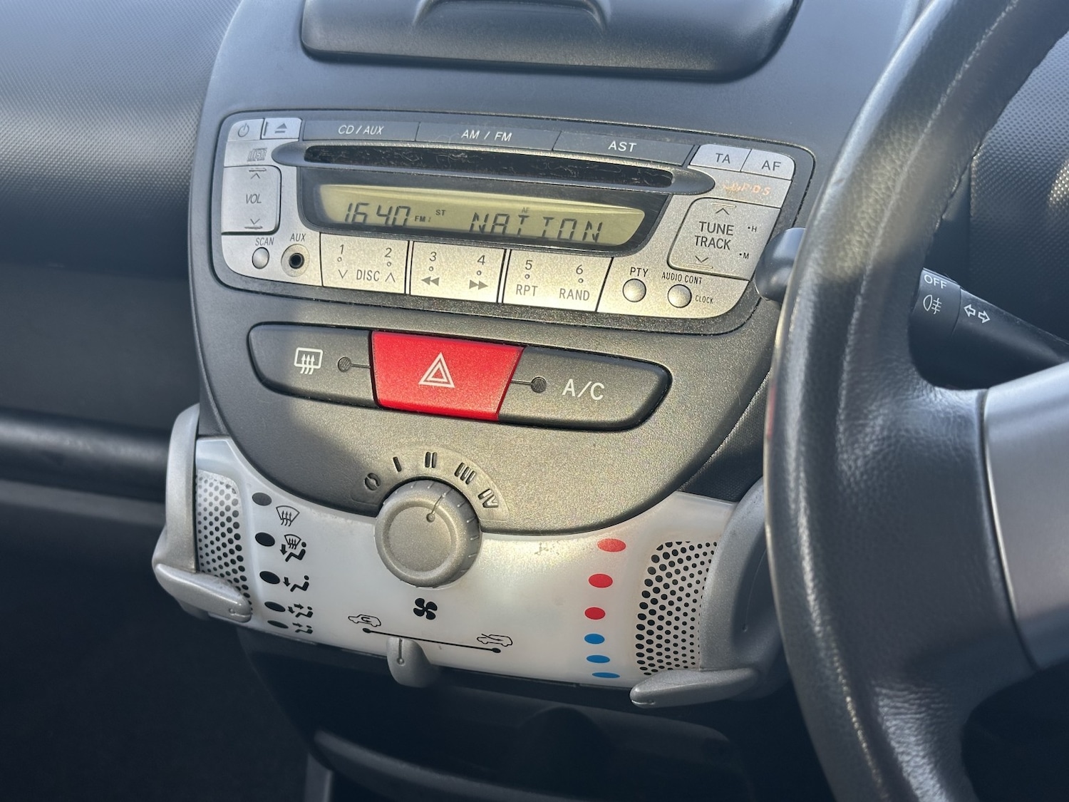 Used Toyota AYGO 2014 for sale - 77938178: Photo 14