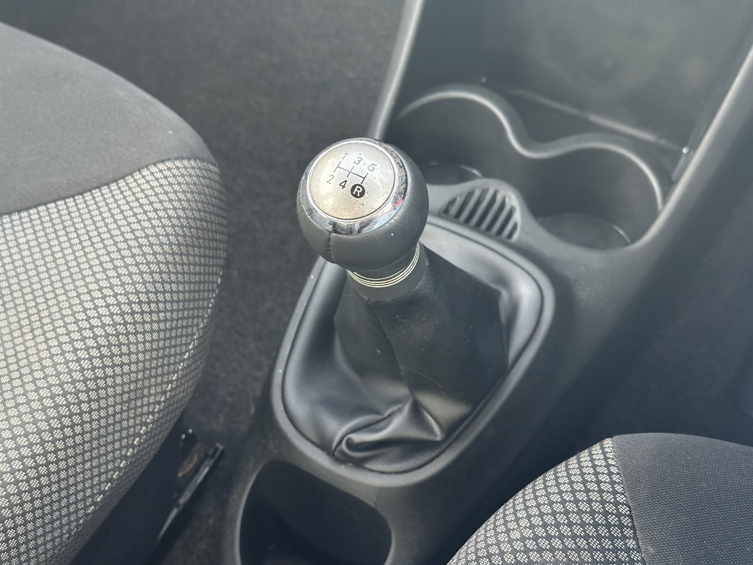 Used Toyota AYGO 2014 for sale - 77938178: Photo 17