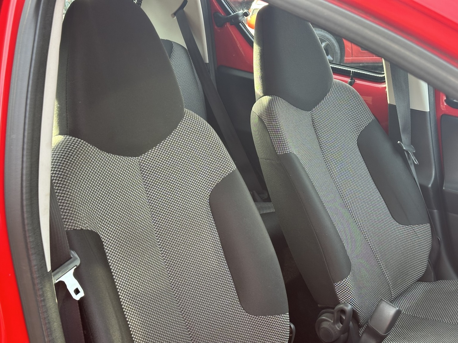 Used Toyota AYGO 2014 for sale - 77938178: Photo 8