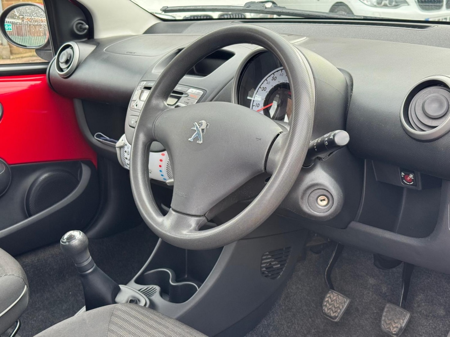 Used Peugeot 107 2013 for sale - 77789337: Photo 5