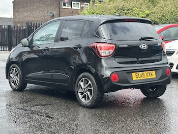 Used Hyundai i10 2019 for sale - 78571575: Photo