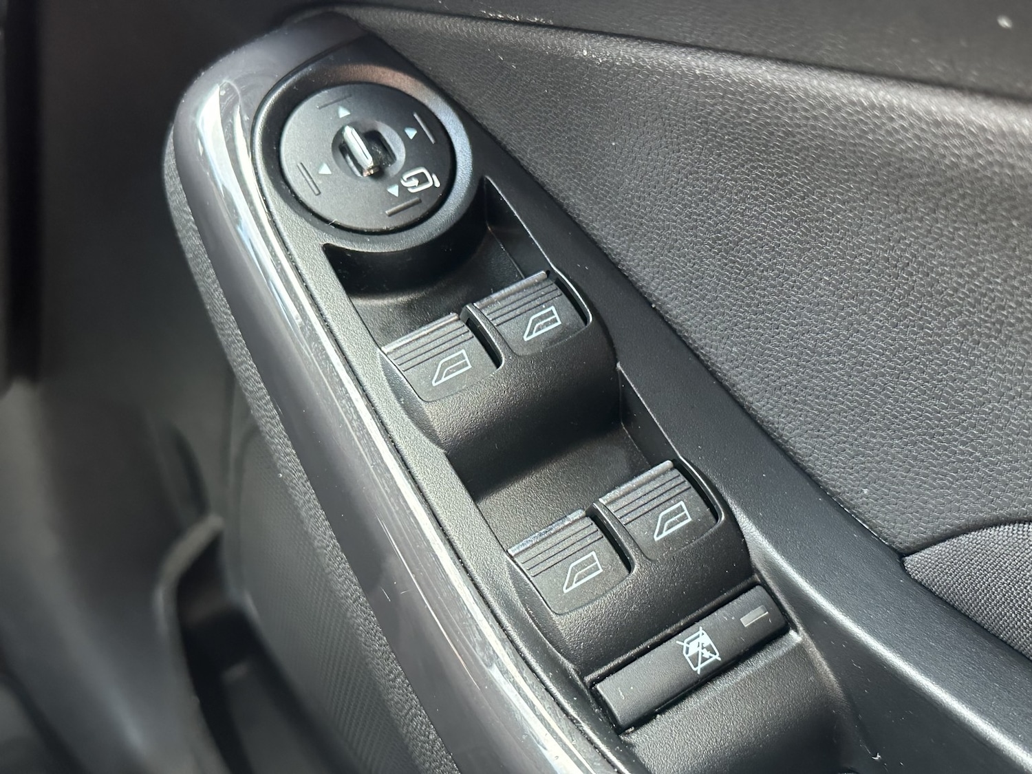 Used Ford Fiesta 2014 for sale - 78168799: Photo 25