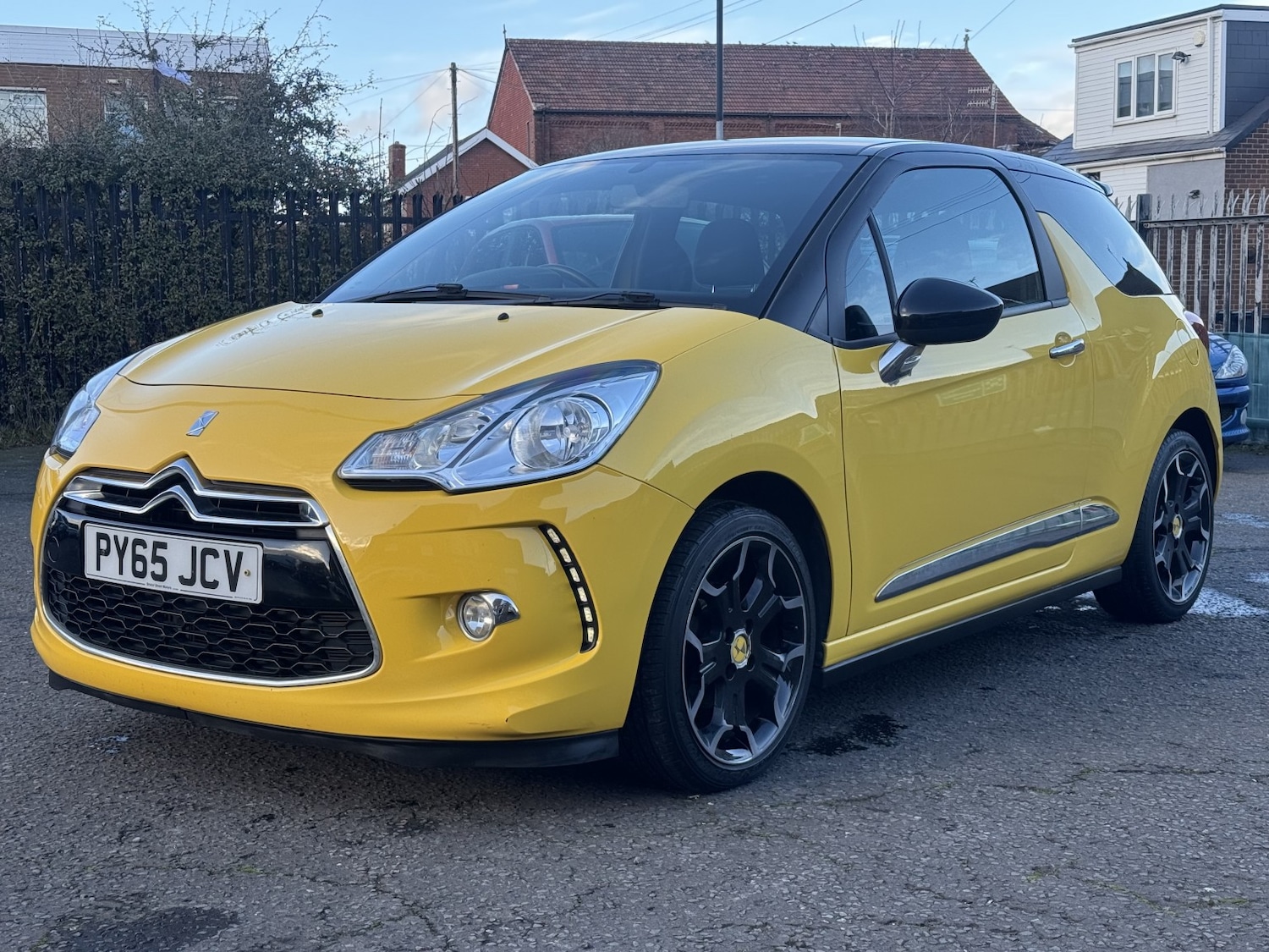Used DS Automobiles DS 3 2016 for sale - 77789335: Photo 2