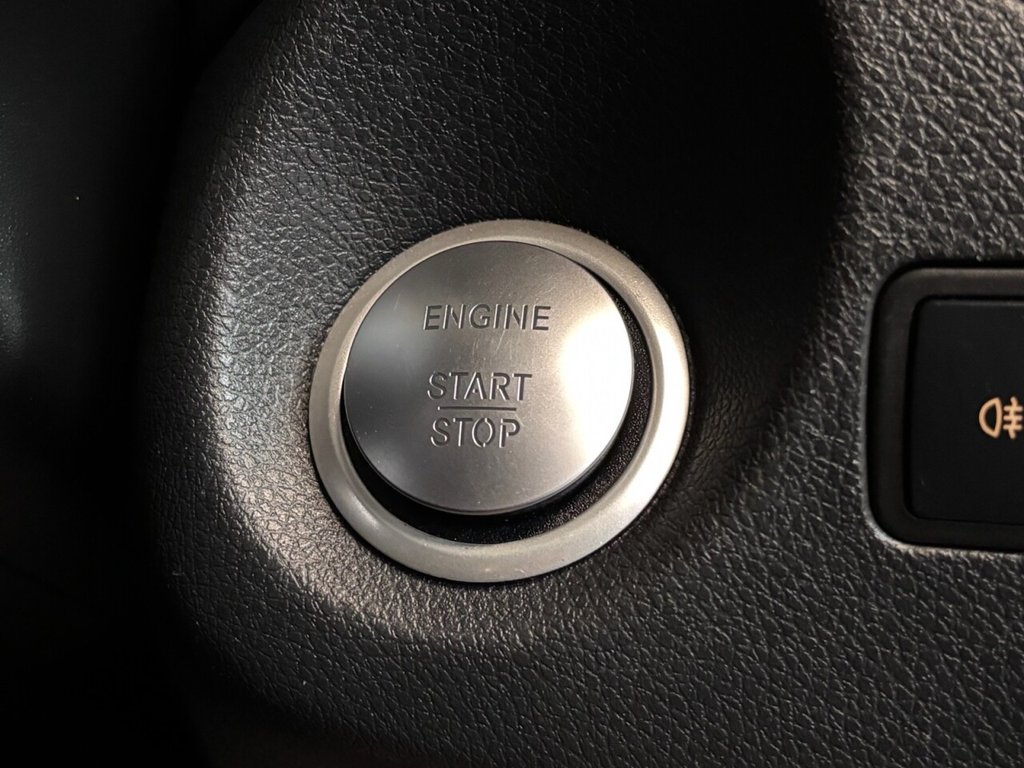 Used Mercedes-Benz GLA 2017 for sale - 76376274: Photo 38