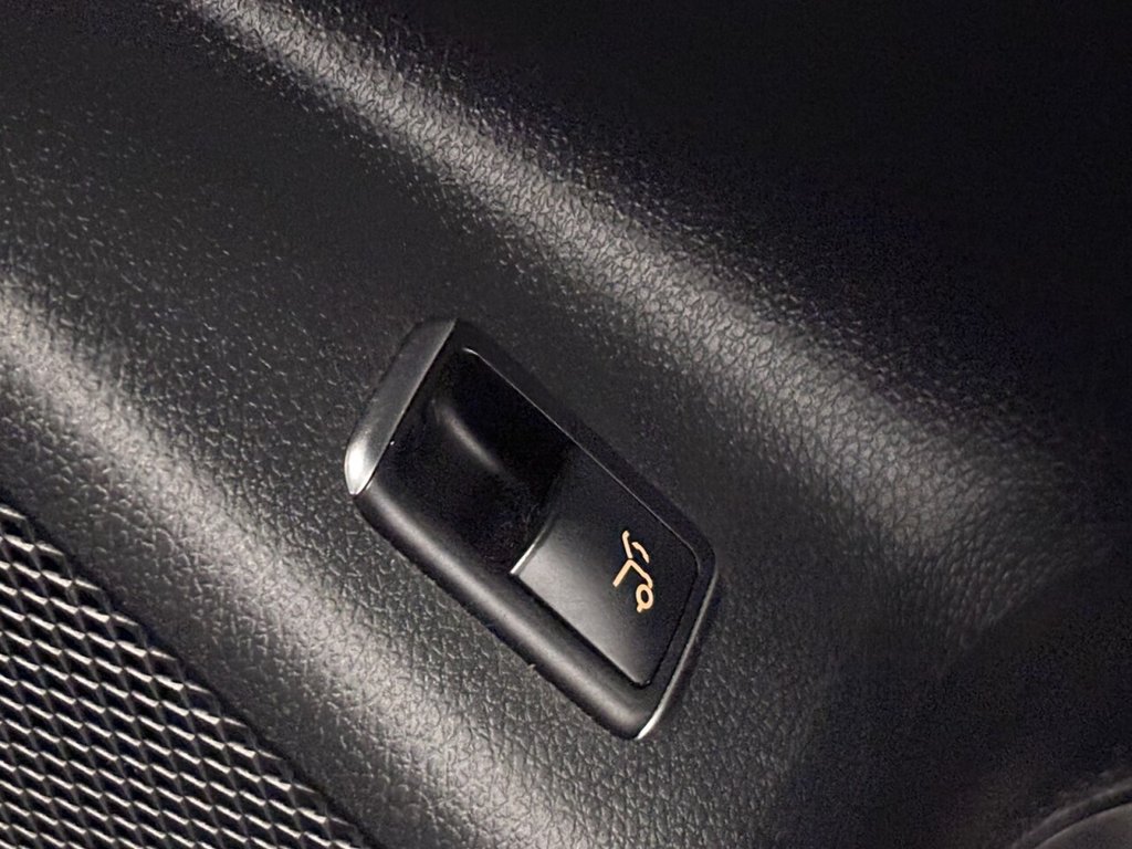 Used Mercedes-Benz GLA 2017 for sale - 76376274: Photo 39