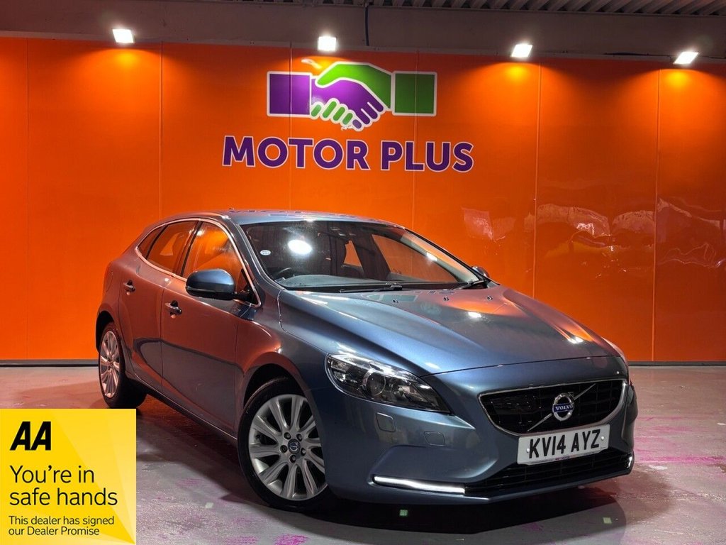 Used Volvo V40 2014 for sale - 77734079: Photo 1