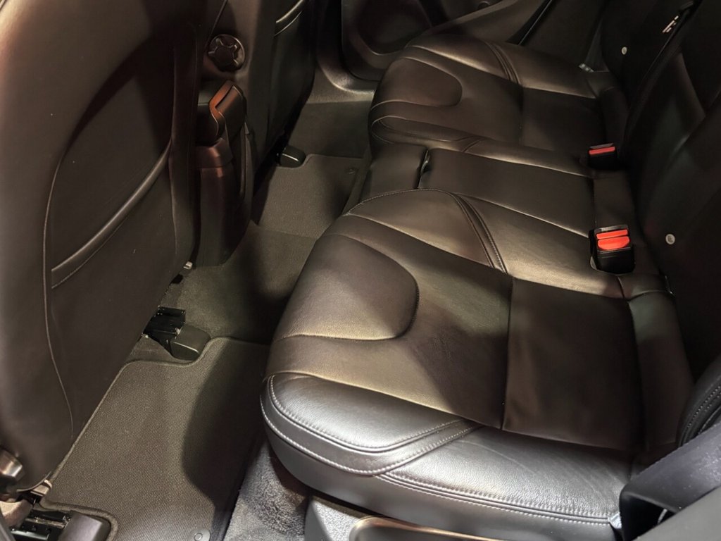 Used Volvo V40 2014 for sale - 77734079: Photo 23