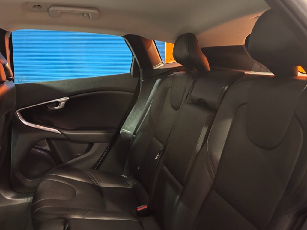 Used Volvo V40 2014 for sale - 77734079: Photo 30