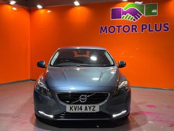 Used Volvo V40 2014 for sale - 77734079: Photo