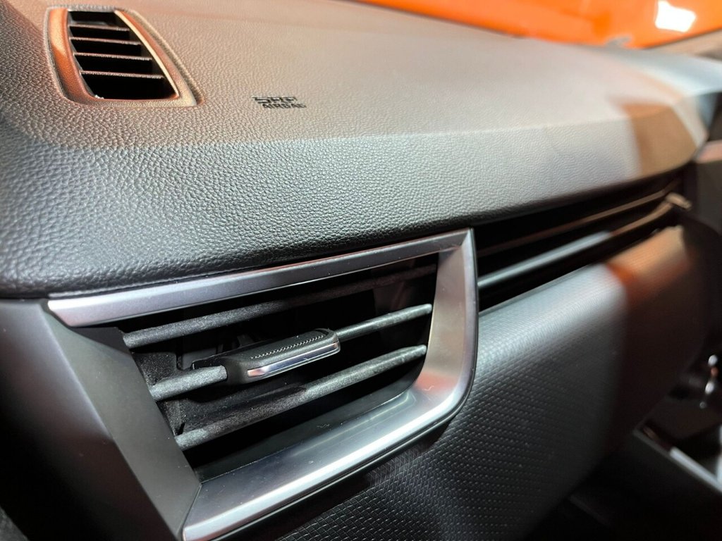 Used Renault Clio 2021 for sale - 77356757: Photo 37