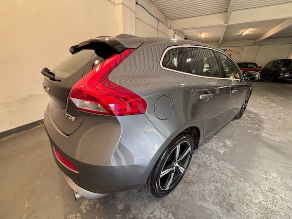 Used Volvo V40 2018 for sale - 74675243: Photo 11