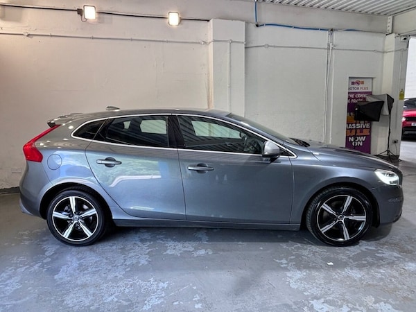 Used Volvo V40 2018 for sale - 74675243: Photo 12