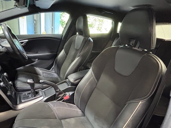 Used Volvo V40 2018 for sale - 74675243: Photo 21