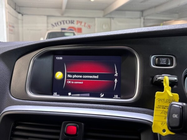 Used Volvo V40 2018 for sale - 74675243: Photo 32