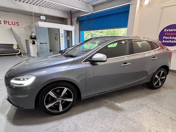 Used Volvo V40 2018 for sale - 74675243: Photo 6