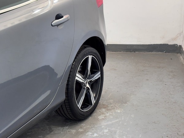 Used Volvo V40 2018 for sale - 74675243: Photo 7