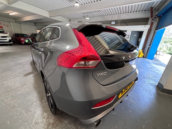 Used Volvo V40 2018 for sale - 74675243: Photo 8