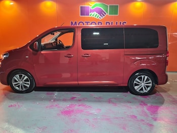 Used Peugeot Traveller 2018 for sale - 77026912: Photo