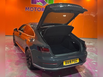 Used Volkswagen Arteon 2018 for sale - 78597870: Photo