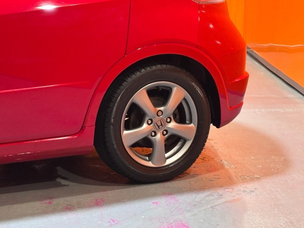 Used Honda Civic 2010 for sale - 76345980: Photo 12