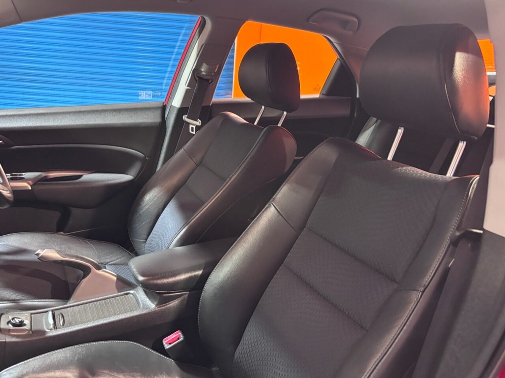 Used Honda Civic 2010 for sale - 76345980: Photo 32