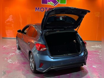 Used Ford Focus 2019 for sale - 78597461: Photo