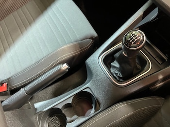 Used Volkswagen Scirocco 2013 for sale - 79394531: Photo