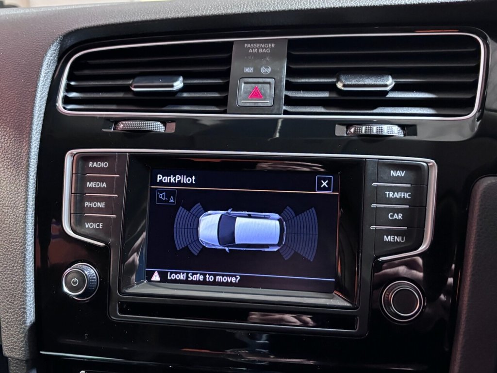 Used Volkswagen Golf 2015 for sale - 76520784: Photo 30