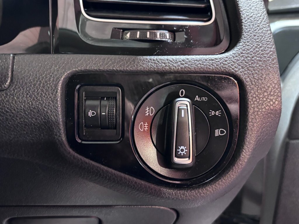 Used Volkswagen Golf 2015 for sale - 76520784: Photo 31