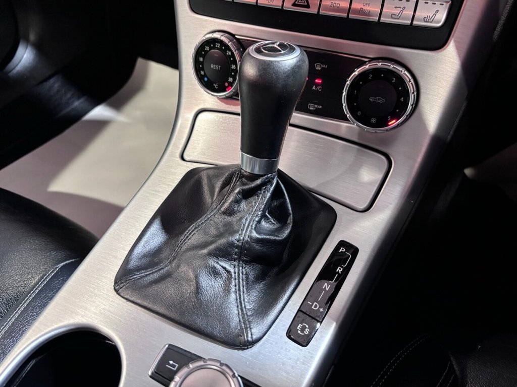 Used Mercedes-Benz SLK 2012 for sale - 76535527: Photo 26