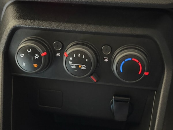 Used Dacia Sandero 2022 for sale - 75548114: Photo 33