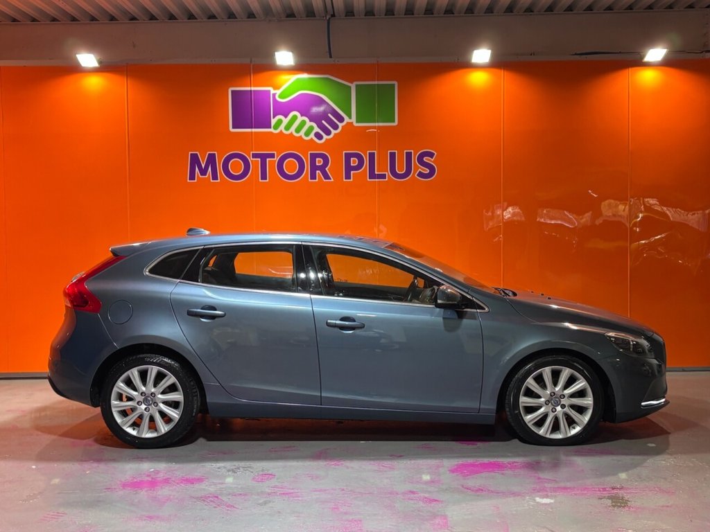 Used Volvo V40 2014 for sale - 76595963: Photo 11