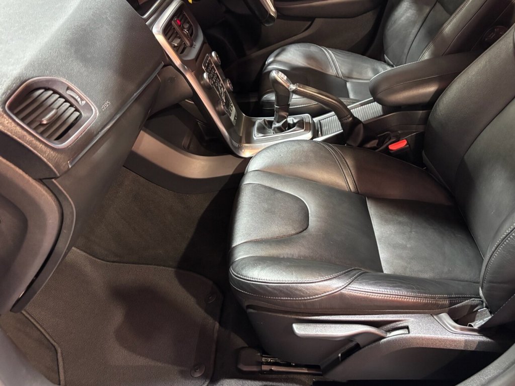 Used Volvo V40 2014 for sale - 76595963: Photo 21