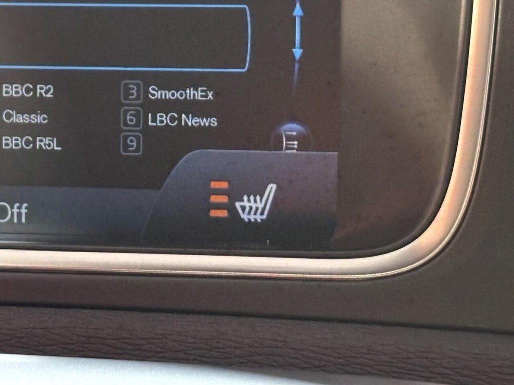 Used Volvo V40 2014 for sale - 76595963: Photo 33