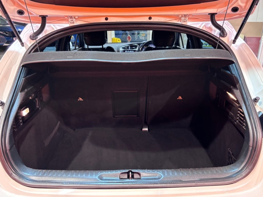 Used Citroen DS4 2013 for sale - 76168459: Photo 10