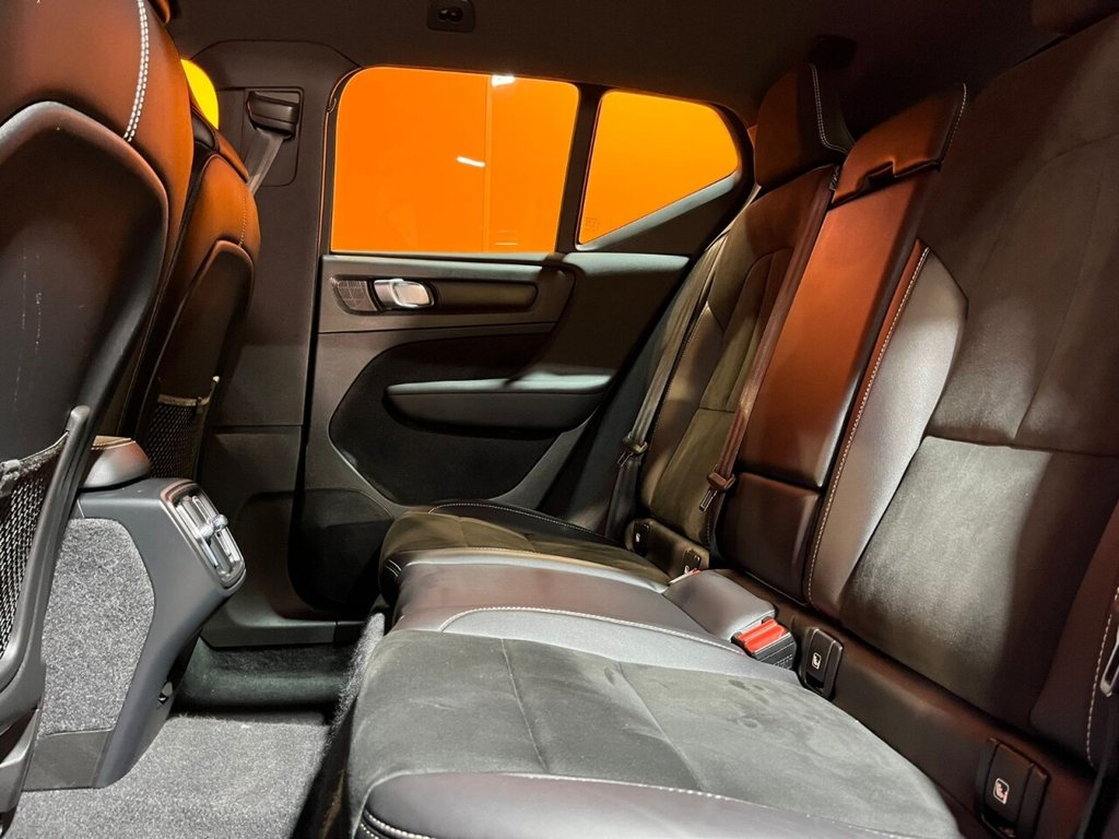 Used Volvo XC40 2021 for sale - 74105421: Photo 44