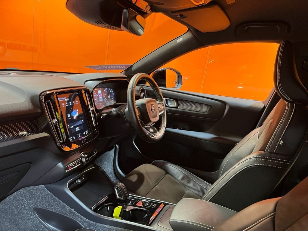 Used Volvo XC40 2021 for sale - 74105421: Photo 47