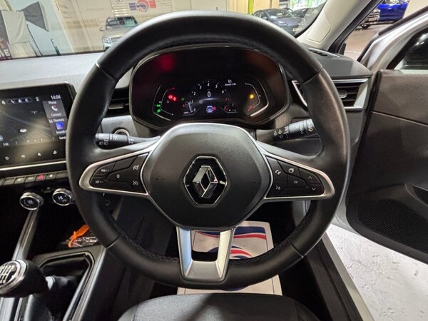 Used Renault Clio 2023 for sale - 74404501: Photo 20