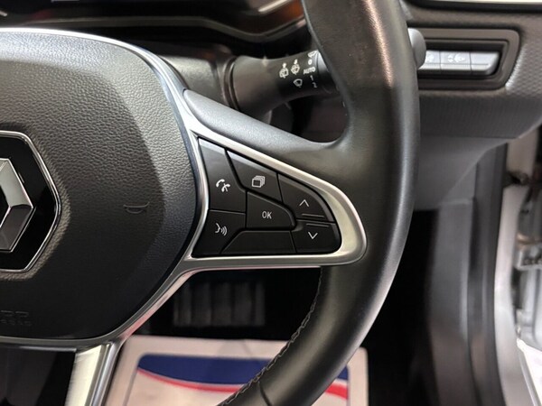 Used Renault Clio 2023 for sale - 74404501: Photo 24