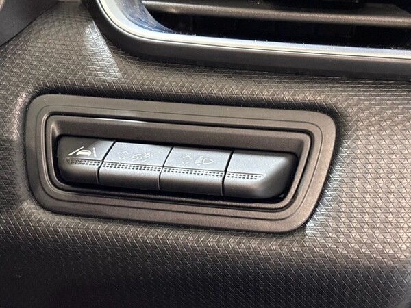 Used Renault Clio 2023 for sale - 74404501: Photo 28