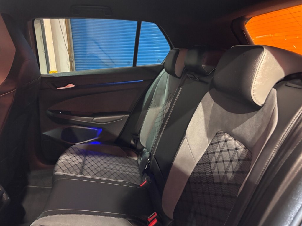 Used Volkswagen Golf 2024 for sale - 76454611: Photo 17