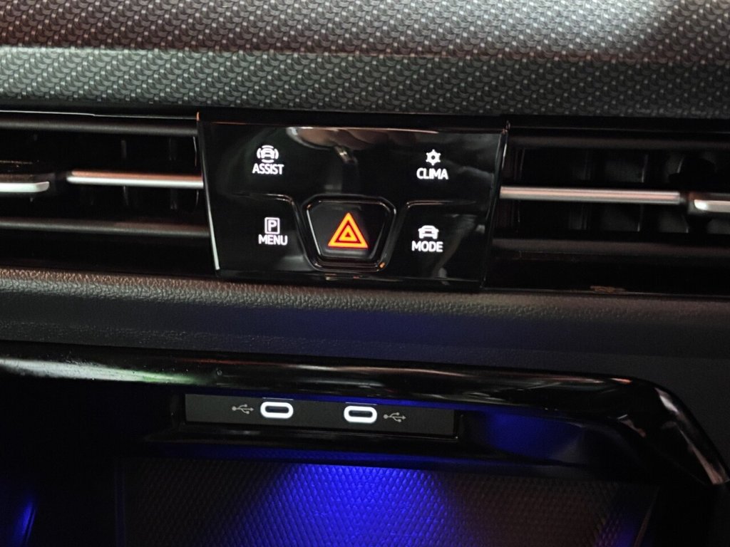 Used Volkswagen Golf 2024 for sale - 76454611: Photo 23