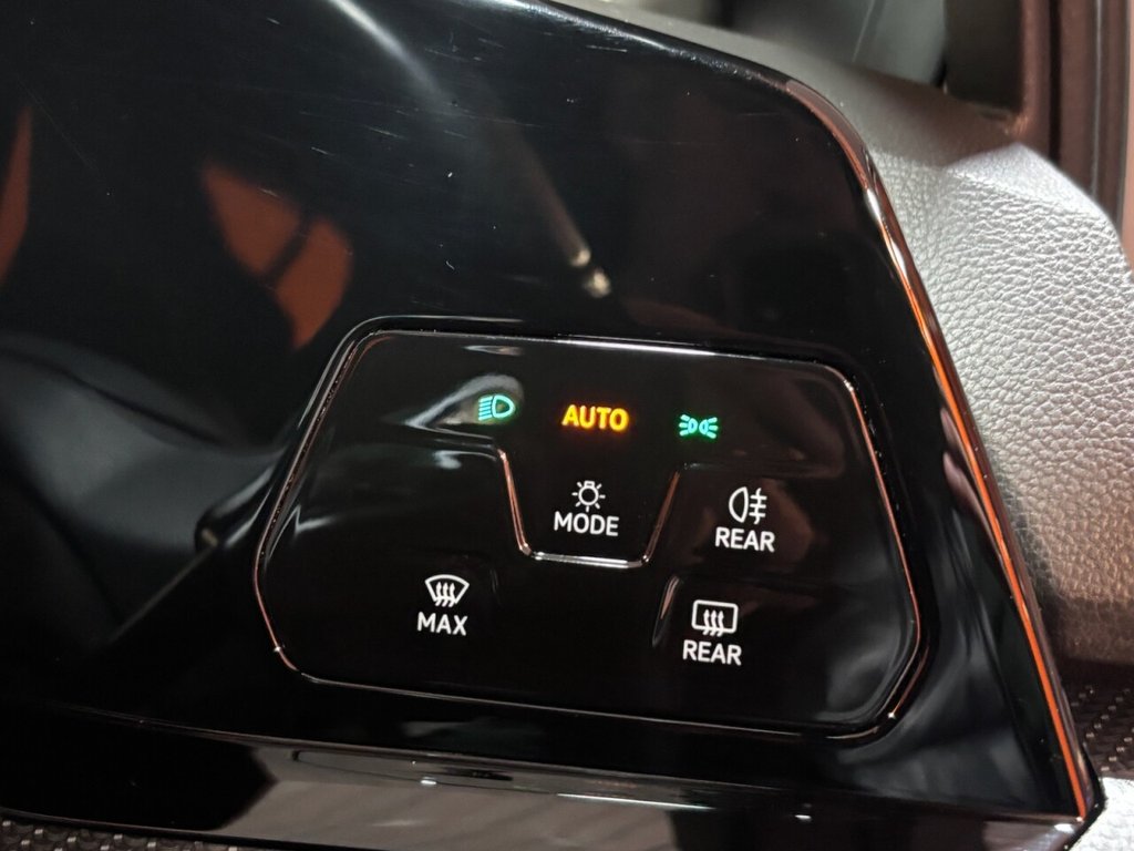 Used Volkswagen Golf 2024 for sale - 76454611: Photo 38